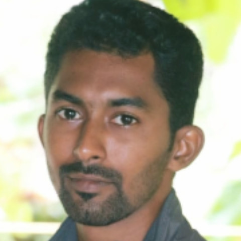 akki704