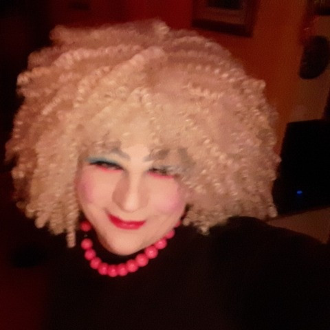 whitecdsissy4u