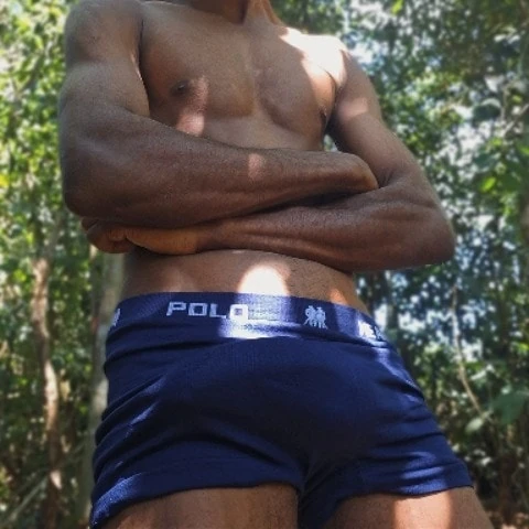 Menino_Moreno