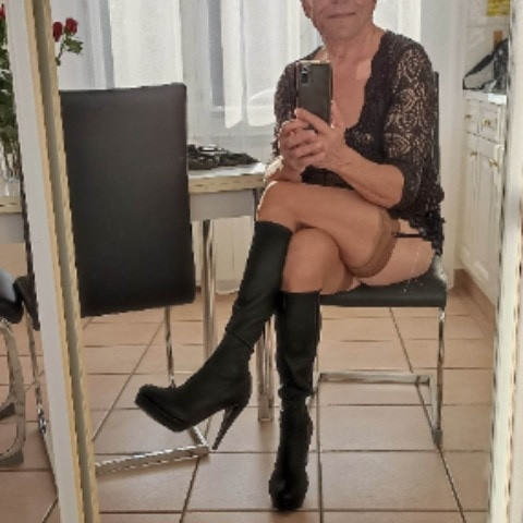 Mia03