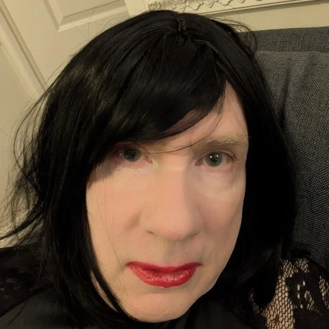 Obedient_sissy_uk