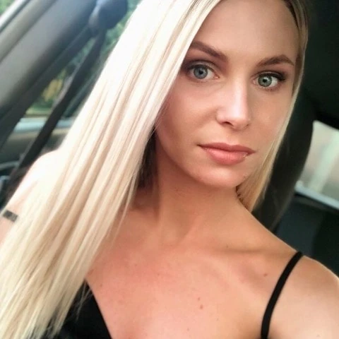 MiaNellea