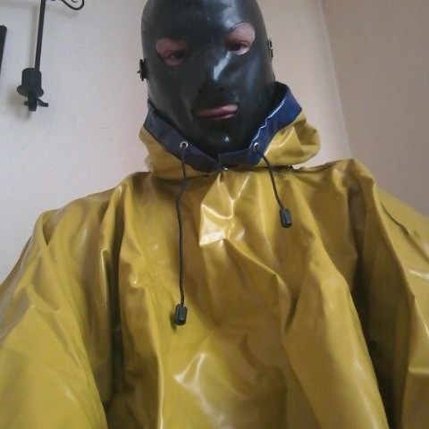 PVC-Regencapelover80