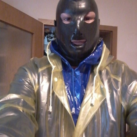 PVC-Regencapelover80