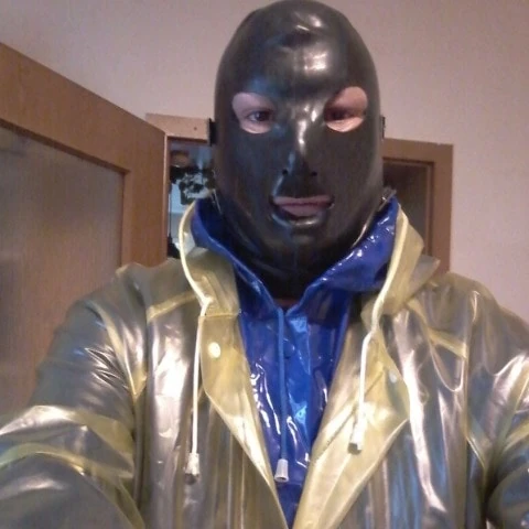 PVC-Regencapelover80