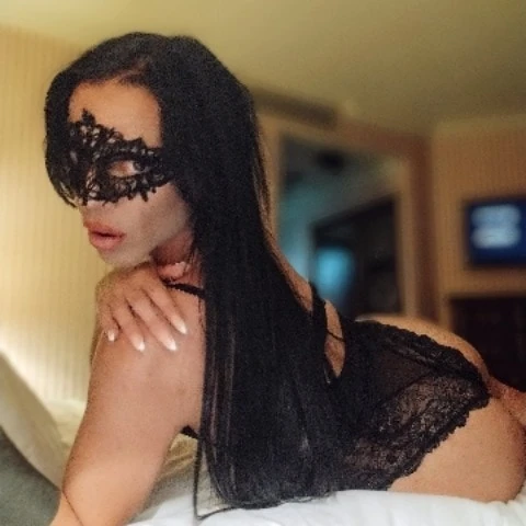 HornyCarlaTSMILKY