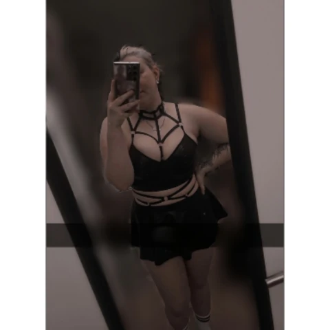VannyBlow