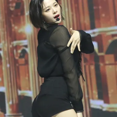 Jeongyeonwhore