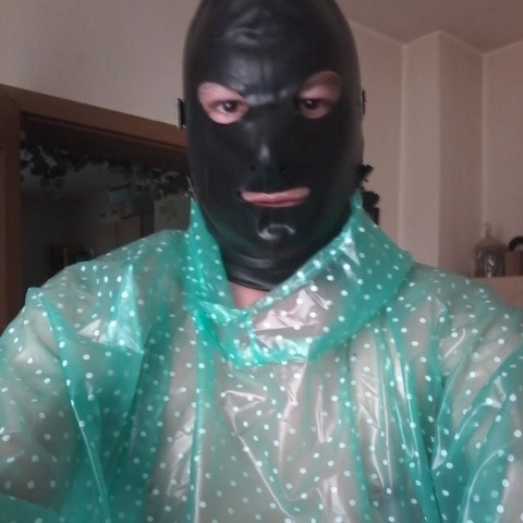 PVC-Regencapelover80