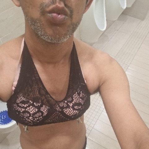 SissyCFslut