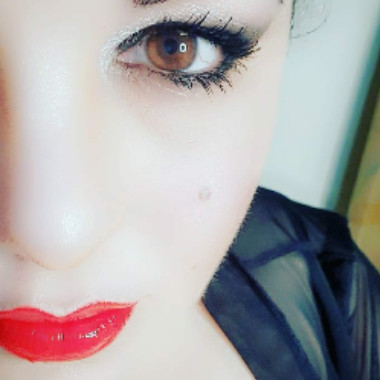 curvy_cutie74