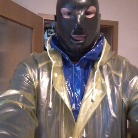 PVC-Regencapelover80