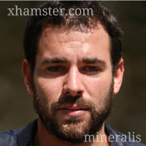 Xhamster profile picture for @minerals