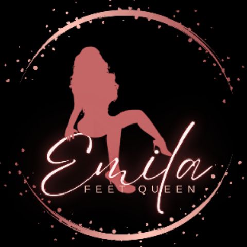 emila_feet_queen