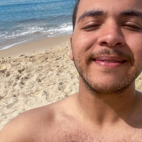 Tunisianboy222