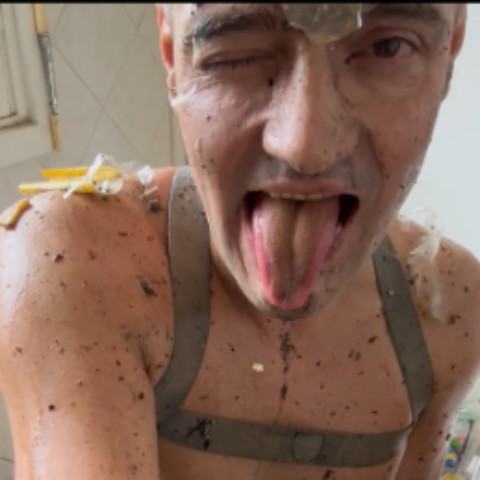 Foodpissandcum