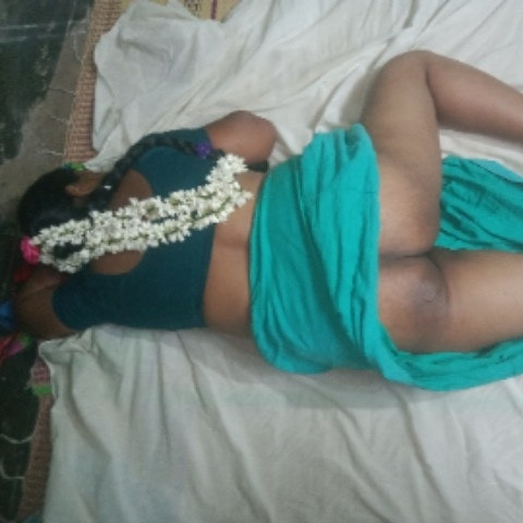 Tamilcouple2
