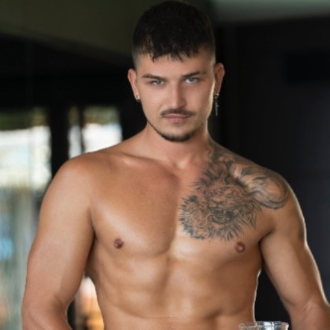 Tom_stormX