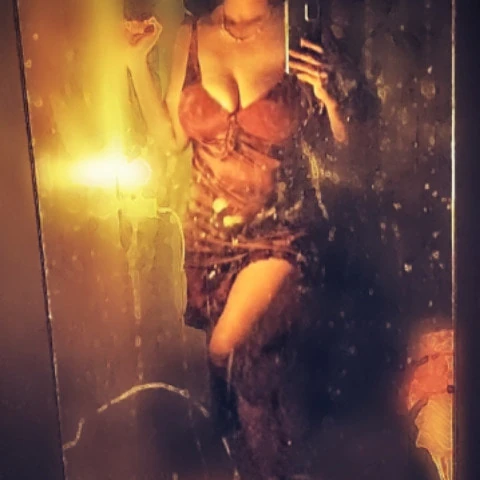 EroticQueen92
